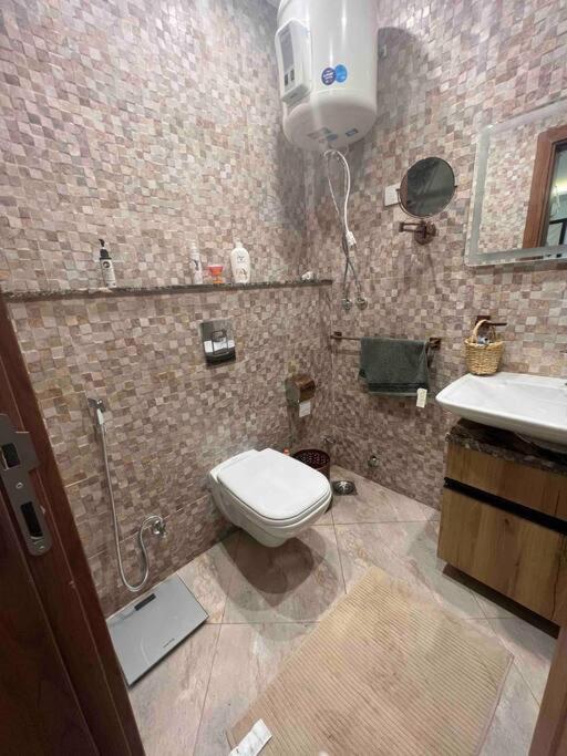 Newly Refurbished Flat,Marble Floors.Central Kairo Exterior foto